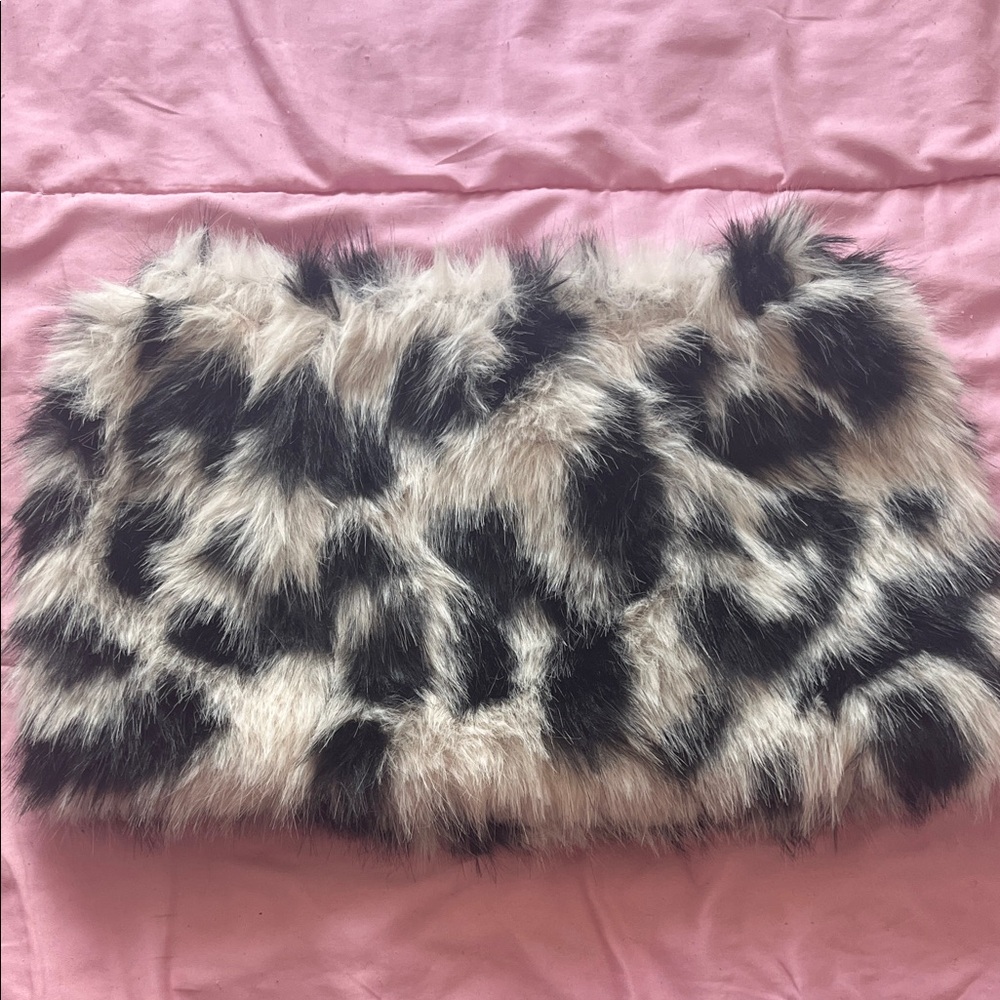 Faux Fur Black and White Mini skirt